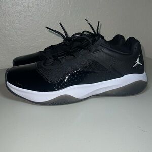 NIKE AIR JORDAN 11 CMFT LOW NEW, size 13, very comfy, last one! FN6787010